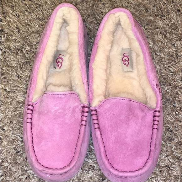 pink ugg moccasins